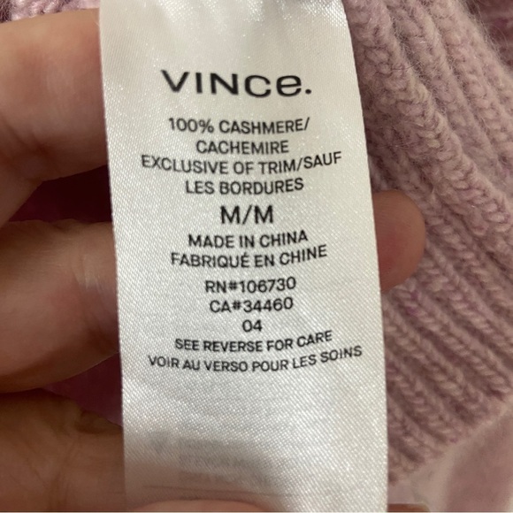 Vince. 100% Cashmere Dolman Sleeves Sweater - Picture 4 of 14